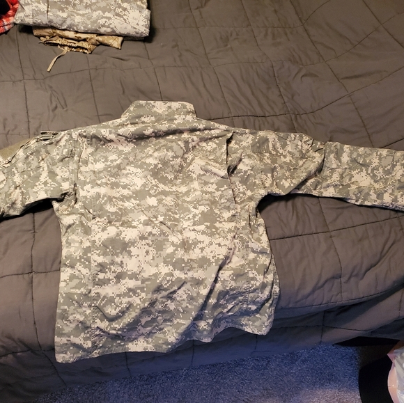 Jacket, Camouflage, Medium, Regular. Height 67 to 71 inches, Woodland digital - Picture 6 of 7